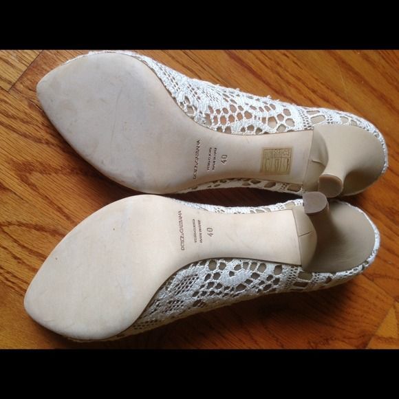 Dolce & Gabbana Ivory Crochet & Mesh Pumps 40 NWT - Picture 4 of 4